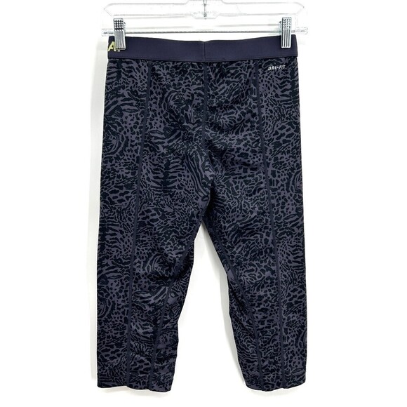 NIKE Pro Combat Women's Purple Animal Print Cropped Workout Leggings Size Medium - Picture 2 of 6